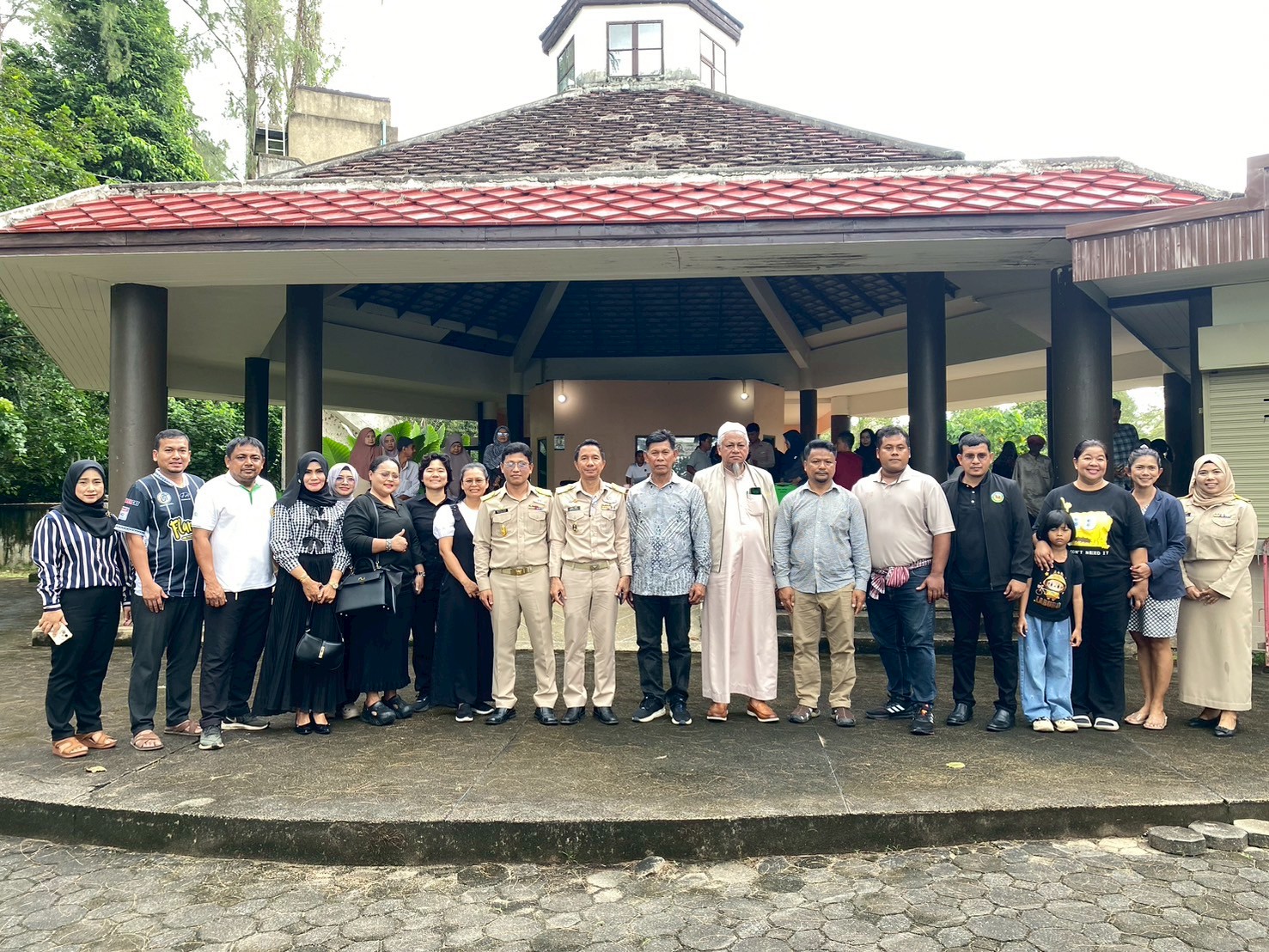 ต้อนรับข้าราชการโอนย้ายมาดำรงตำแหน่งในสังกัดองค์การบริหารส่วนตำบลเกาะลิบง